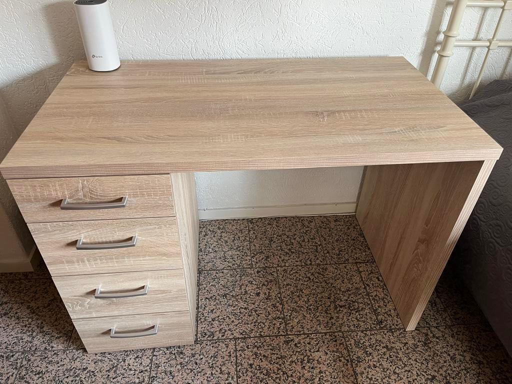 Houten bureau met lades, 110x60 cm, Huis en Inrichting, Bureaus, Ophalen of Verzenden, Gebruikt, Bureau