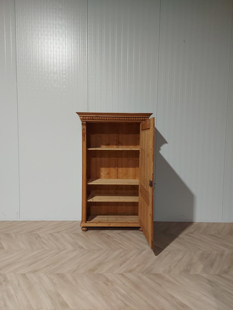 Landelijke klassieke kast, eendeurskast, linnenkast,hangkast, Ophalen of Verzenden