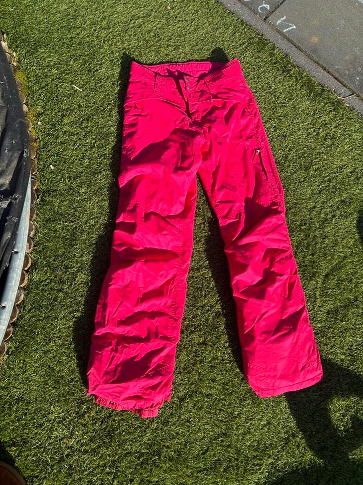 Protest roze skibroek - Maat M (38), Kleding | Dames, Wintersportkleding, Gedragen, Broek, Maat 38/40 (M), Ophalen of Verzenden