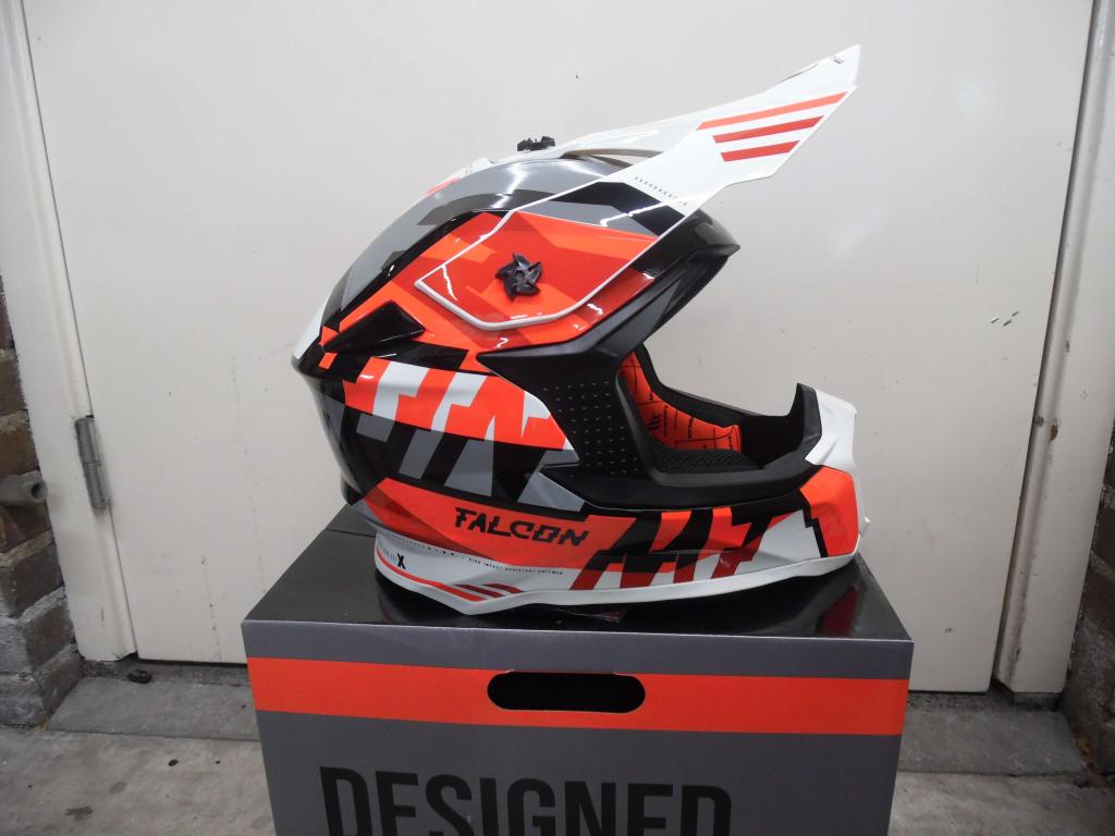 OPRUIMING JOPA/MT  HELMEN TEGEN SPOTPRIJZEN, Jopa, Nieuw, Ophalen of Verzenden, Medium