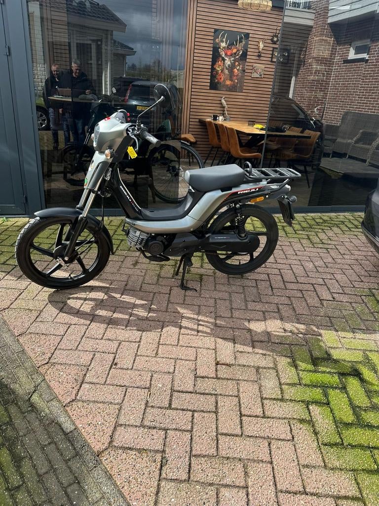 Mooie Rieju Bye Bike 2 Takt - Zuinige Stadsbrommer, Rieju, 0 versnellingen, Ophalen of Verzenden, Zo goed als nieuw