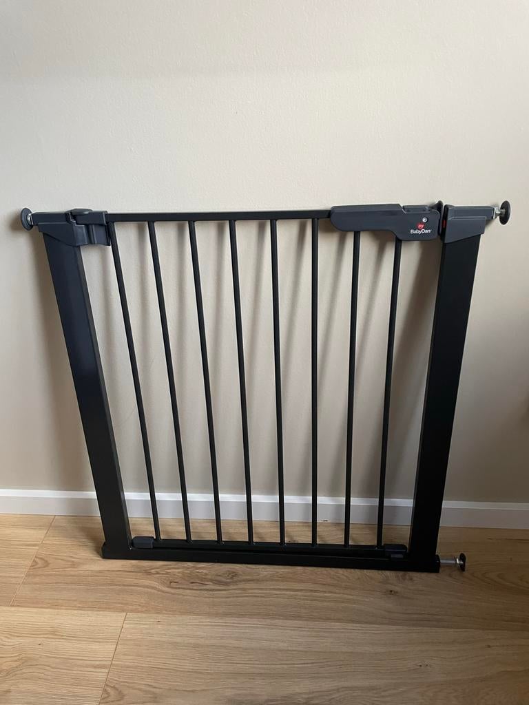 Traphekje (zonder boren) - BabyDan Premier, Kinderen en Baby's, Traphekjes, Ophalen, Zo goed als nieuw, Klemhekje, Metaal of IJzer