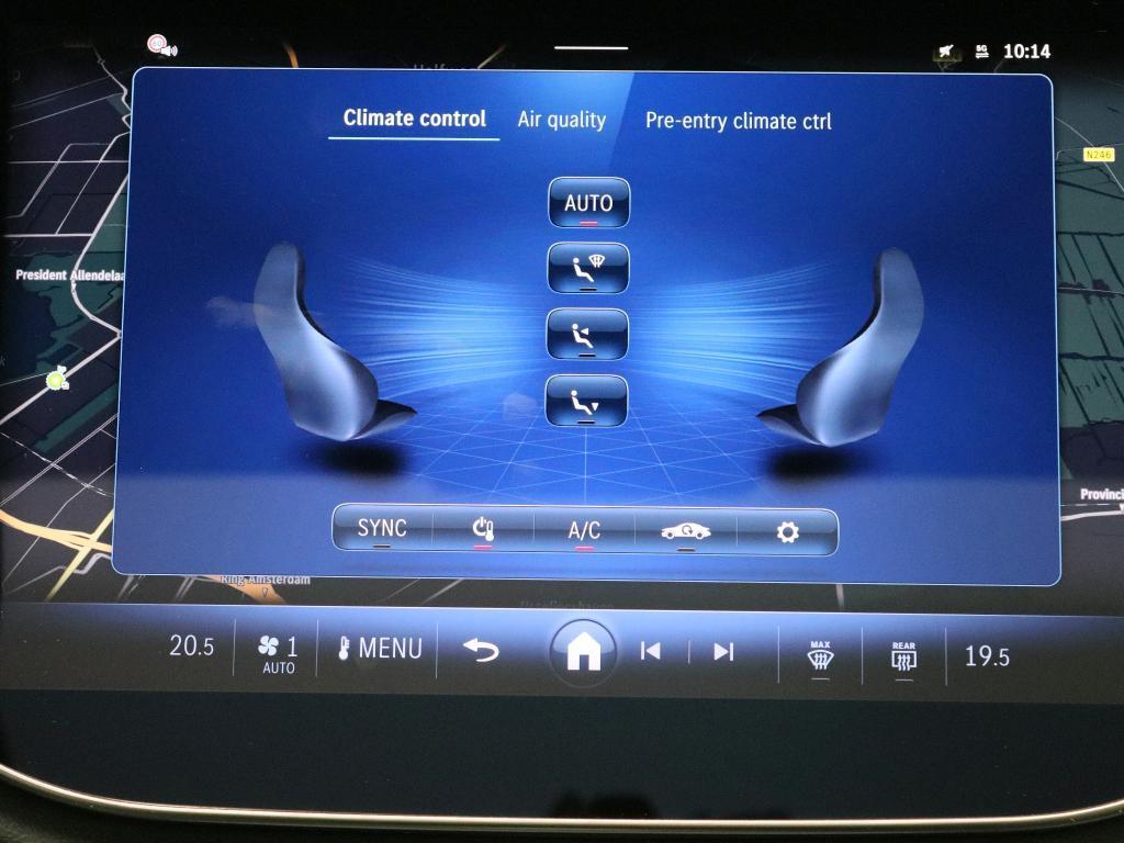 Mercedes-Benz E-klasse Estate 300 e AMG Line / Panaroma-dak, Auto's, Mercedes-Benz, Gebruikt, 4 cilinders, 167 km/l, Leder en Stof