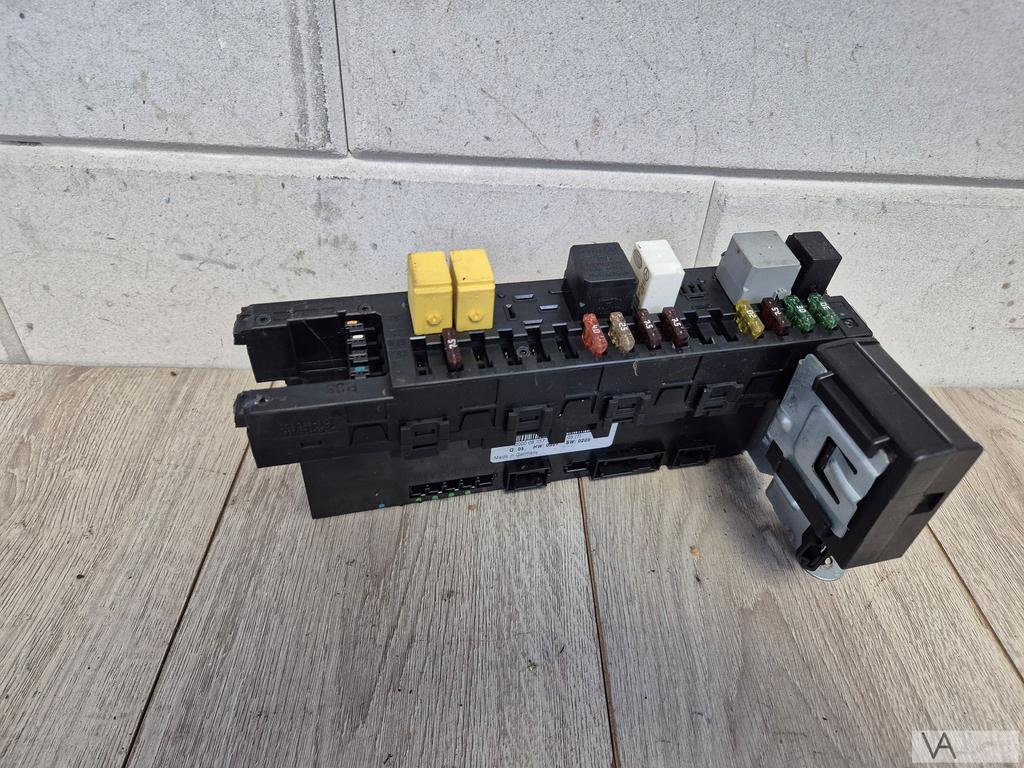 Zekeringkast achter Mercedes C klasse W203 / CLK W209 €40, Auto-onderdelen, Gebruikt, -, Ophalen of Verzenden, -