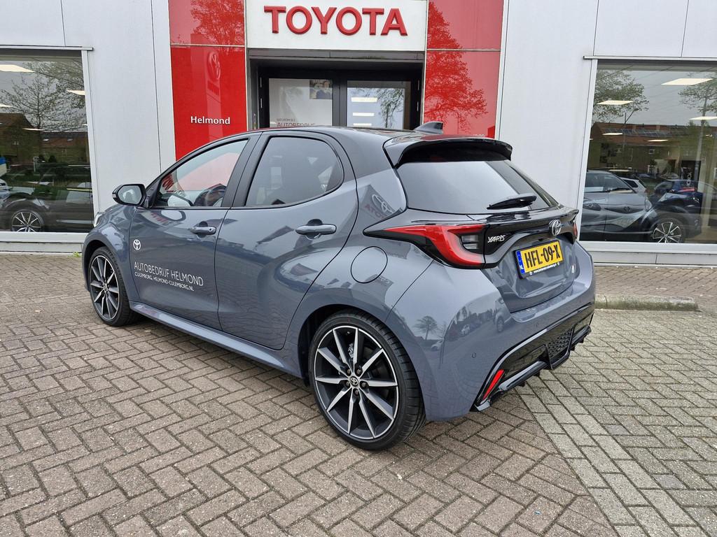 Toyota Yaris 1.5 Hybrid 130 GR SPORT Plus Pack, Auto's, Toyota, 450 kg, Gebruikt, 450 kg, Bedrijf