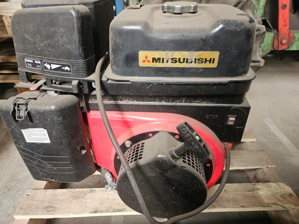 Mitsubishi gb40 motor, Doe-het-zelf en Verbouw, Ophalen of Verzenden, Gebruikt, Benzinemotor