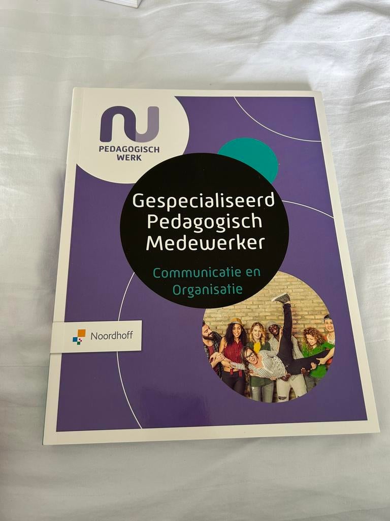 Gespecialiseerd pedagogisch medewerker boek, Ophalen, Zo goed als nieuw, Overige niveaus