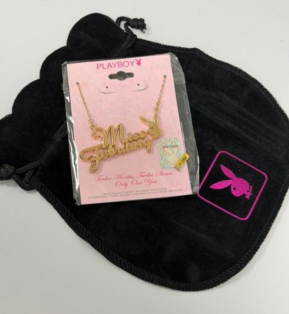 PLAYBOY Gold Plated Miss February Februari ketting met tasje, Sieraden, Tassen en Uiterlijk, Kettingen, Overige materialen, Nieuw