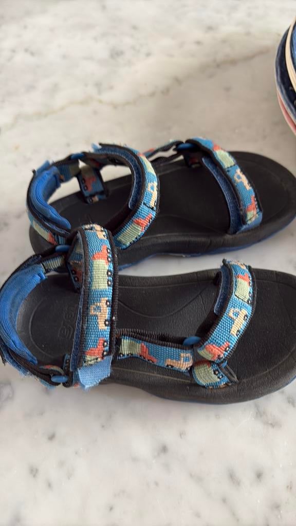 Teva sandalen maat 27, Kinderen en Baby's, Kinderkleding | Schoenen en Sokken, Ophalen, Gebruikt, Overige typen, Jongen