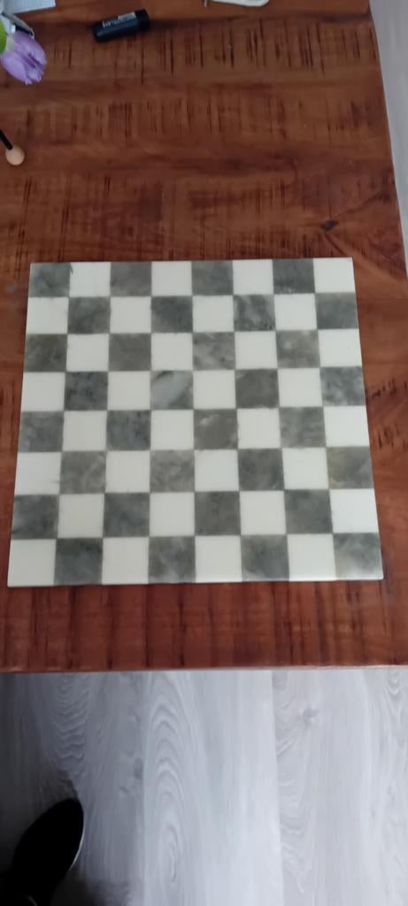 Marmeren schaakbord - Elegant en tijdloos design, Een of twee spelers, Ophalen, Zo goed als nieuw, Onbekend