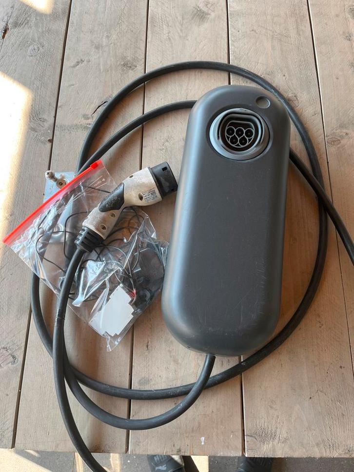 Newmotion Home Advanced 2.0 laadpaal met 5m kabel, Auto diversen, Laadpalen, Gebruikt, Laadpaal en Laadkabel, Ophalen of Verzenden
