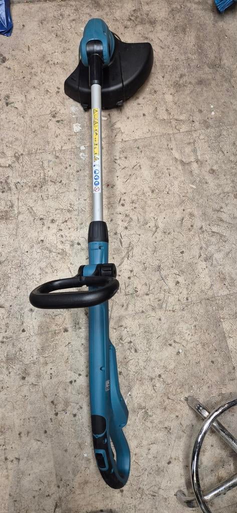 Makita DUR181 Accu Grastrimmer - Zo goed als nieuw, Tuin en Terras, Grastrimmers, Accu, Ophalen of Verzenden, Zo goed als nieuw