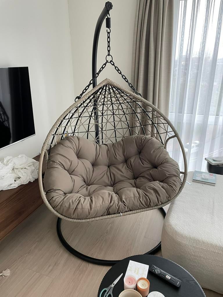 Hangstoel loveseat | beige zwart taupe | Xenos | tuin balkon, Ophalen, Zo goed als nieuw, Rotan