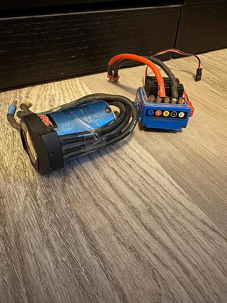 Traxxas VXL-3s + Velineon 3500KV Brushless Set – Werkt Top, Hobby en Vrije tijd, Modelbouw | Radiografisch | Auto's, Zo goed als nieuw