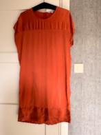 Prachtige zijden jurk Femmes du Sud, maat m!, Verzenden, Zo goed als nieuw, Maat 38/40 (M), Onder de knie