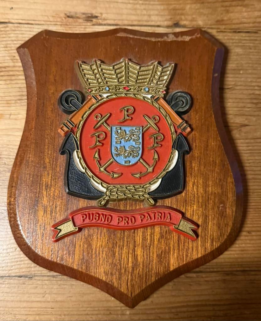 Marine Wapenschild  Kazerne  Willemsoord, Verzamelen, Verzenden, Marine, Nederland, Embleem of Badge