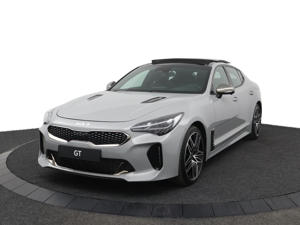 Kia Stinger 3.3 Twin Turbo V6 AWD GT Automaat - 370PK - Schu, Auto's, Kia, Gebruikt, Zwart, Verwarming stoelen achter, Leder
