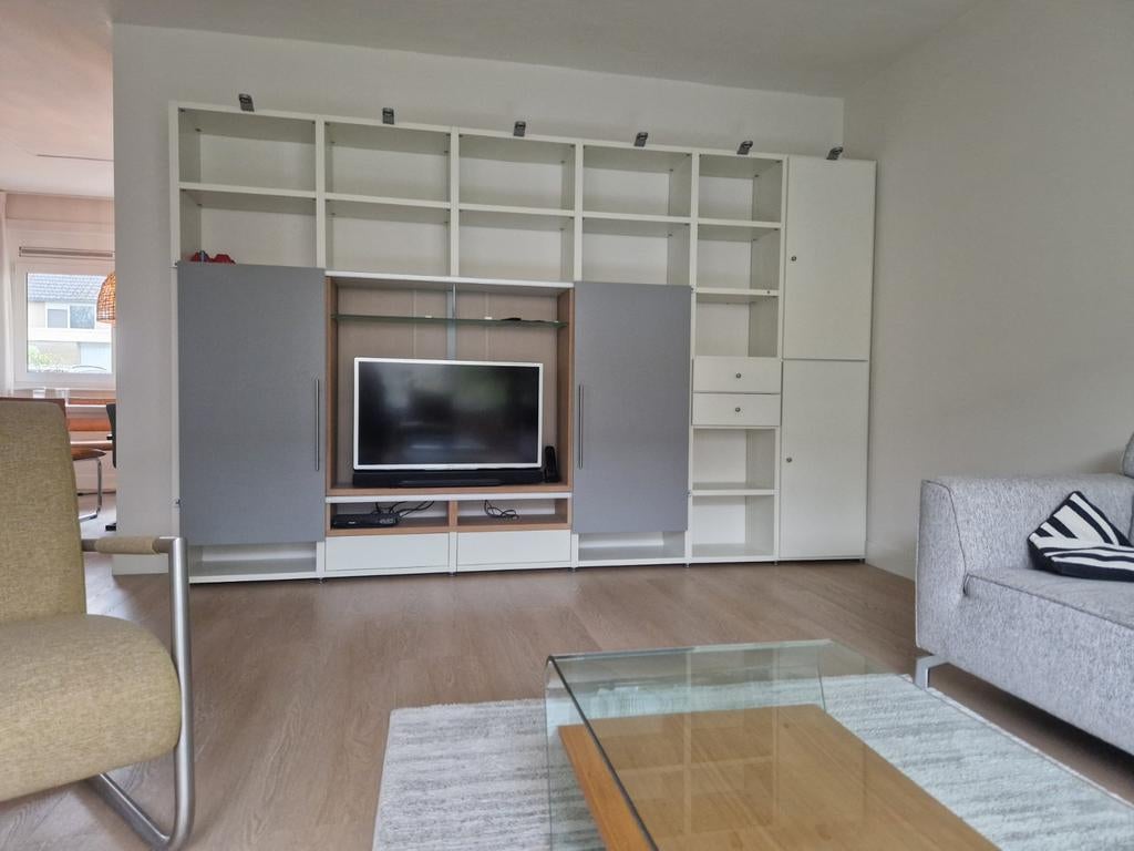 Hulsta Vakkenkast, Ophalen, Gebruikt, Met deur(en), 200 cm of meer