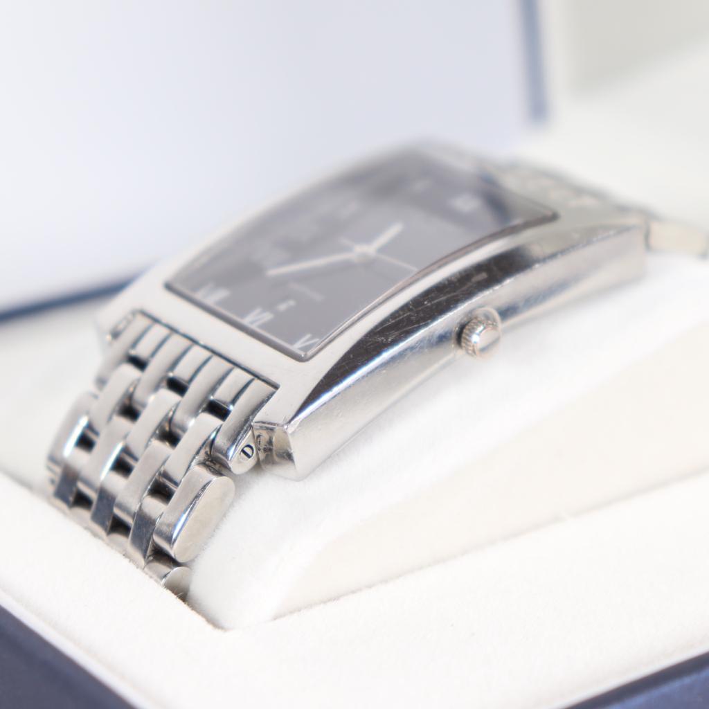 Jean Perret Geneve Sapphire Crystal Slim Line, Flex Ltd., Gebruikt, https://flex.com/contact-us, Nobelstraat 10, 5807 GA Oostrum LB, Limburg, Nederland