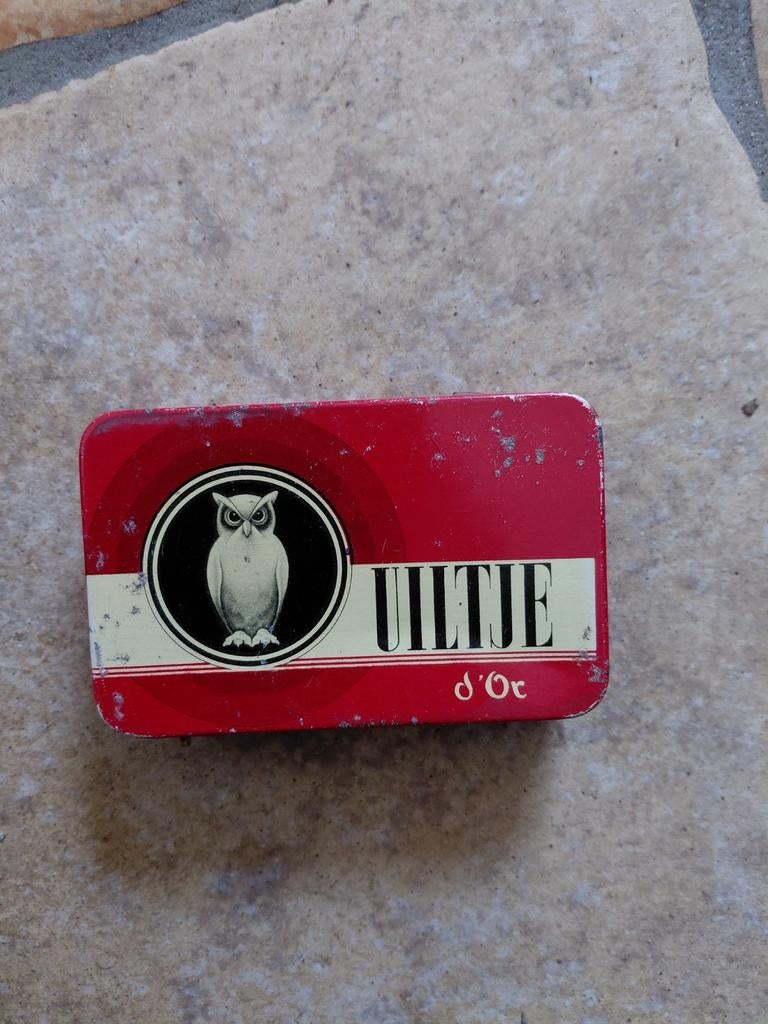 Vintage blikken doosje Uiltje d'Or - Rood met uil, Verzamelen, Blikken, Ophalen of Verzenden