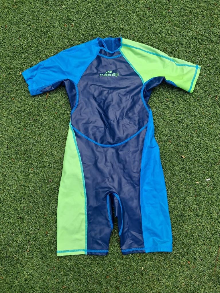 Nabeiji wetsuit maat 122/128, Kinderen en Baby's, Babykleding | Baby-zwemkleding, Ophalen, Zo goed als nieuw, Overige maten, Jongetje of Meisje
