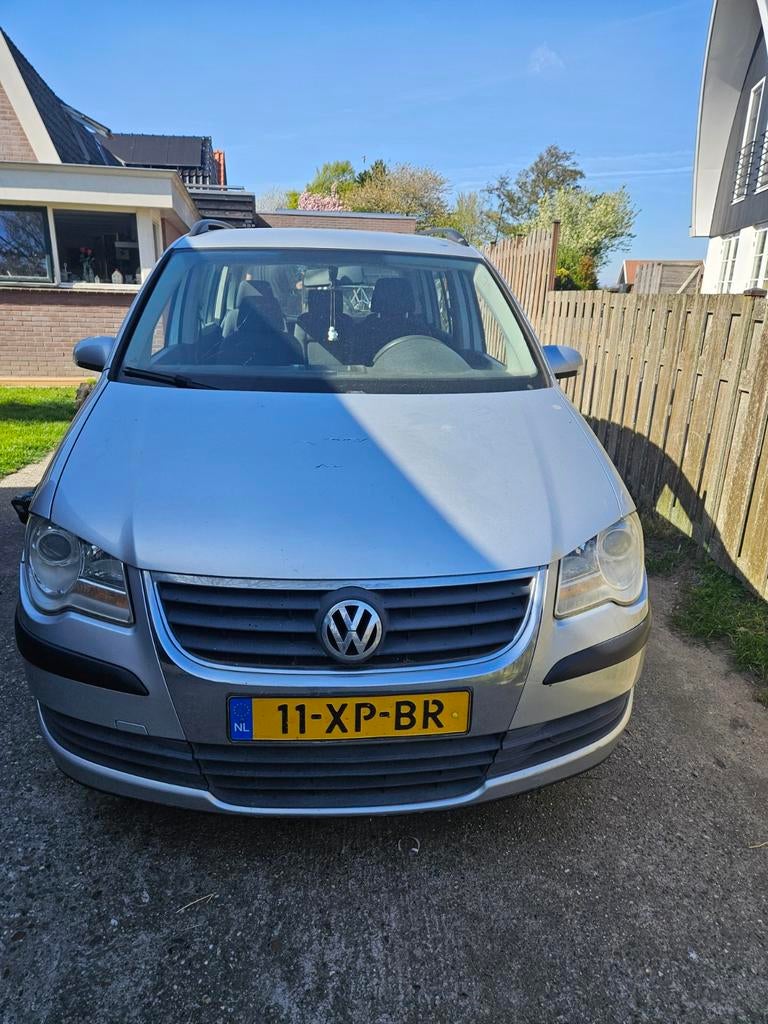 Volkswagen Touran 1.6 75KW 5P 2007 Grijs, Auto's, Voorwielaandrijving, 1402 kg, 4 cilinders, Handgeschakeld
