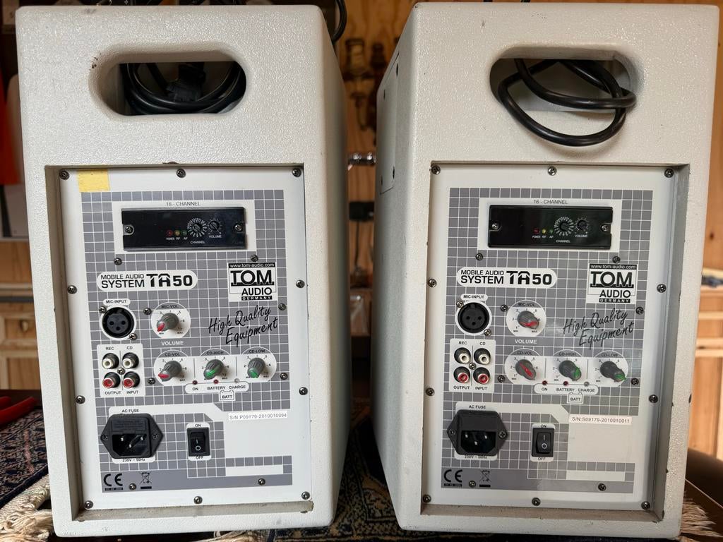 TOM audio TH50 actieve speakers, Ophalen of Verzenden, Gebruikt, Front, Rear of Stereo speakers, Overige merken