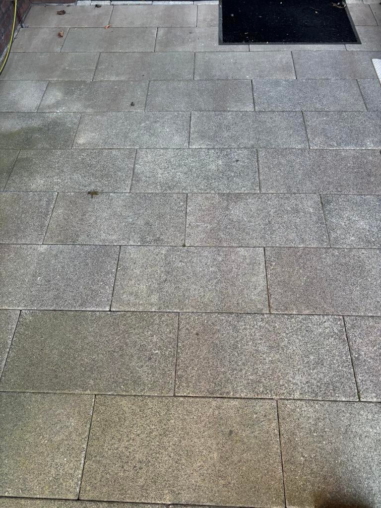 Betontegels gratis afhalen. Maat 60 bij 30, Gebruikt, Ophalen of Verzenden, 10 m² of meer, Beton