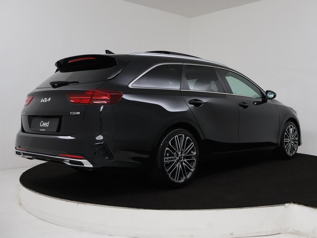Kia Ceed Sportswagon 1.5 T-GDi GT-PlusLine | Company Car | 1, 12 maanden, 4 cilinders, 610 kg, Zwart