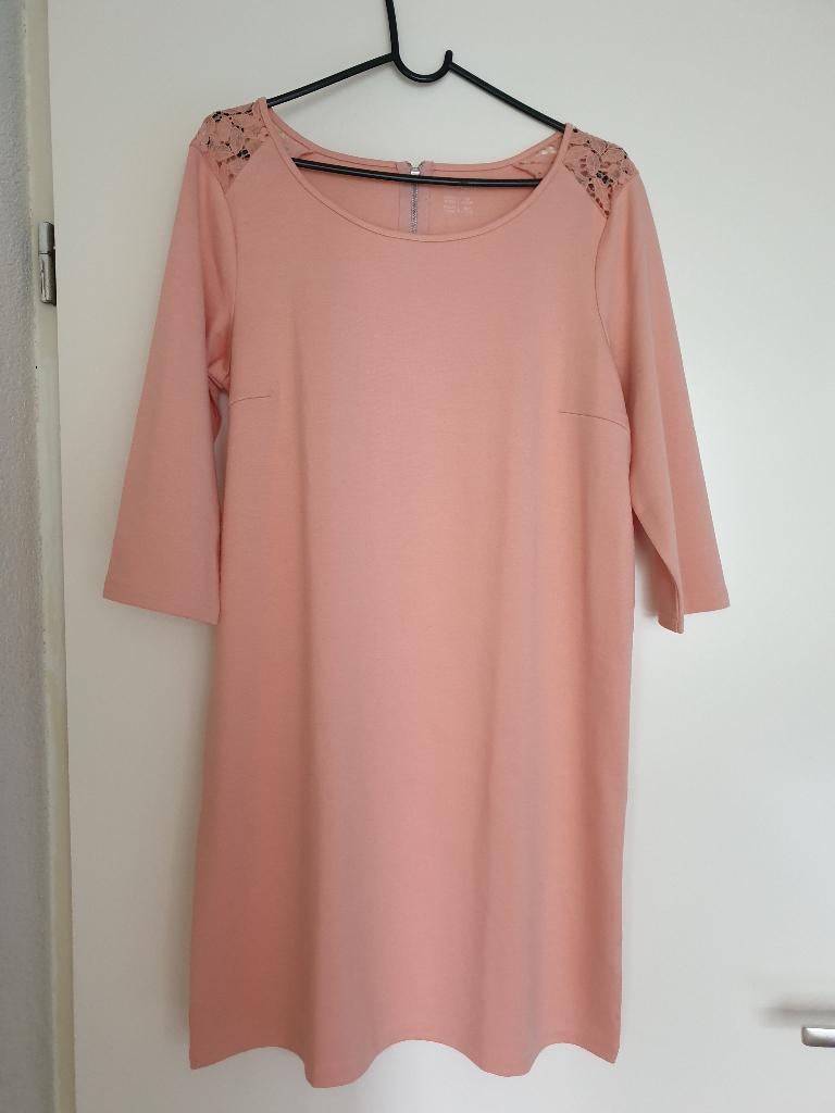 Roze jurk met kant, Esmara, maat S, Nieuw, Roze, Maat 36 (S), Boven de knie