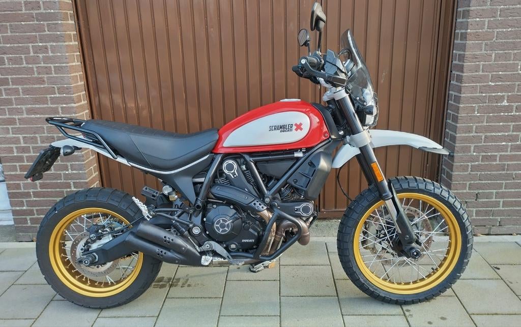 Ducati Scrambler 800 Desert Sled bomvol opties en accessoire, Motoren, Motoren | Ducati, 2 cilinders, Motorrijbewijs A, Particulier