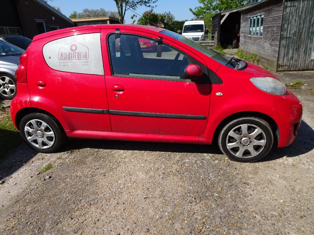 plaatwerk peugeot 107, Auto-onderdelen, Ophalen of Verzenden, Gebruikt, Peugeot, Spatbord