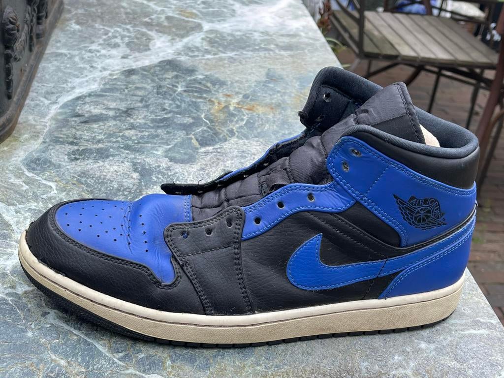 Nike air jordan 1 MID black hyper royal, Kleding | Heren, Schoenen, Ophalen, Zwart, Sneakers of Gympen, Gedragen