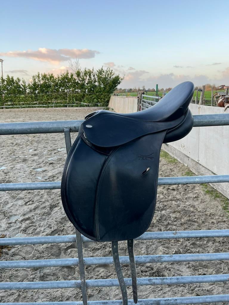 Tekna 16,5 inch wide S-line zadel, Ophalen, Zo goed als nieuw, Recreatie