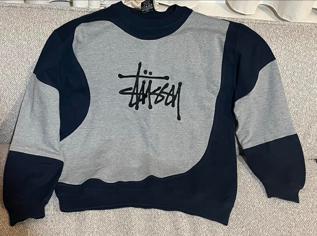 Reworked Stüssy Sweater - Ongedragen en Perfecte Staat, Ophalen of Verzenden, Nieuw, Maat 48/50 (M), Blauw