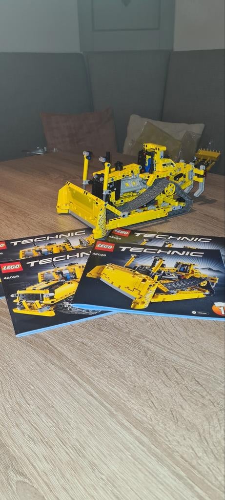 Lego 42028 inclusief 4 boekjes, Lego, Ophalen of Verzenden, Zo goed als nieuw, Technic
