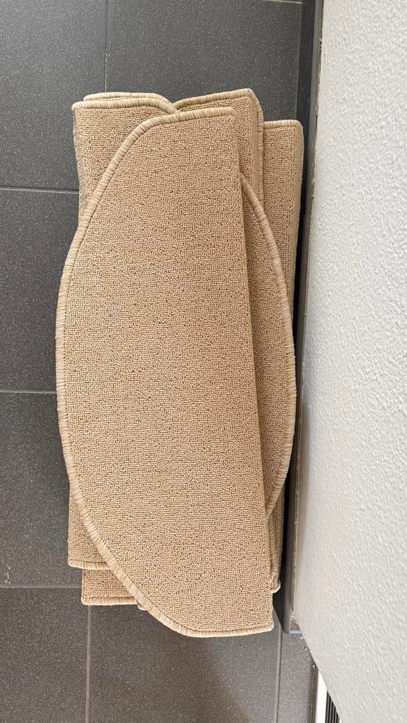 Halve maantjes, Ophalen of Verzenden, Zo goed als nieuw