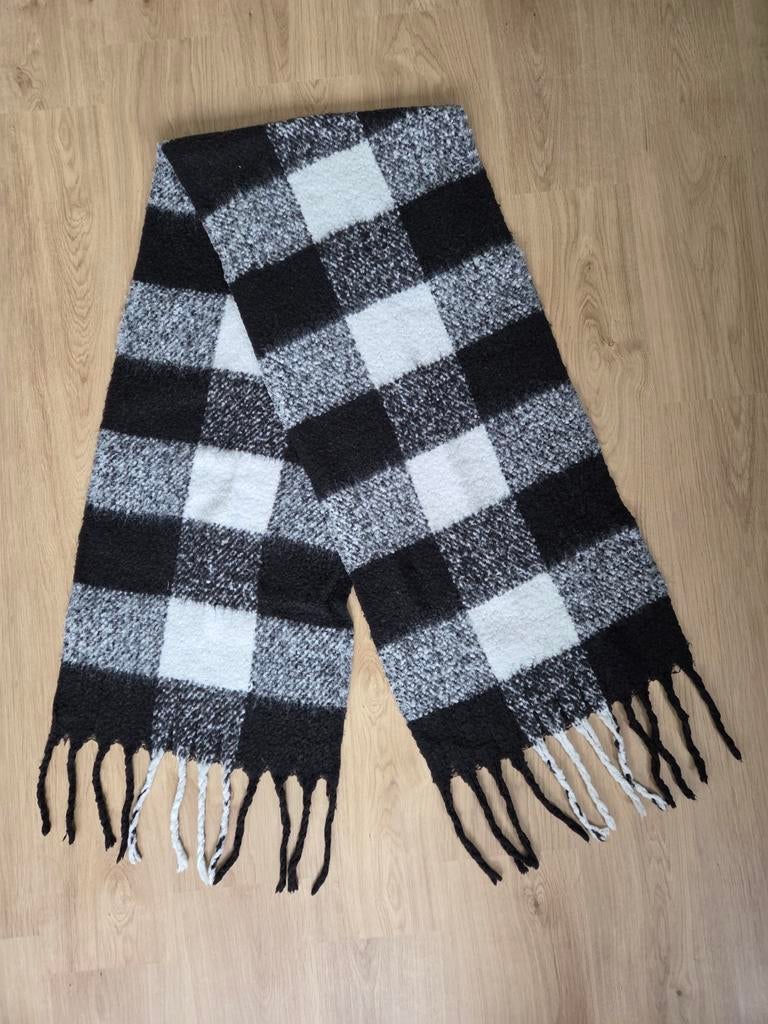 Zwart-wit geblokte sjaal, zacht, ZGAN, Kleding | Dames, Mutsen, Sjaals en Handschoenen, Primark, Ophalen of Verzenden, Zo goed als nieuw