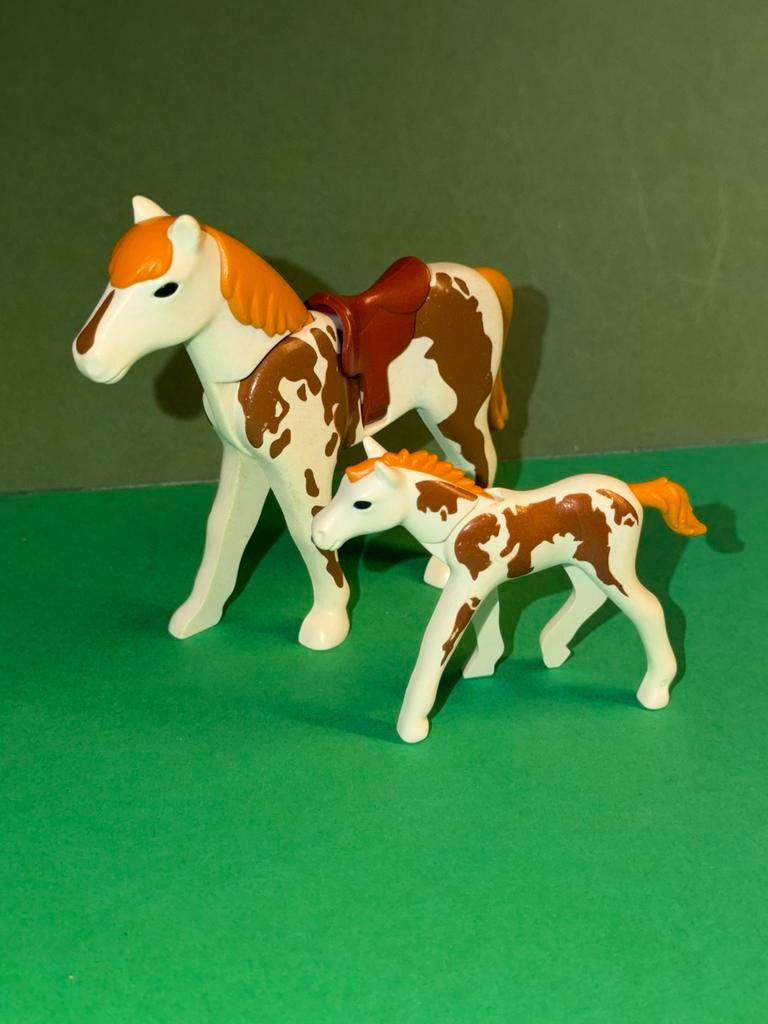 Feb 965: playmobil: dieren: gevlekt paar met veulen, Ophalen of Verzenden, Gebruikt, Los playmobil