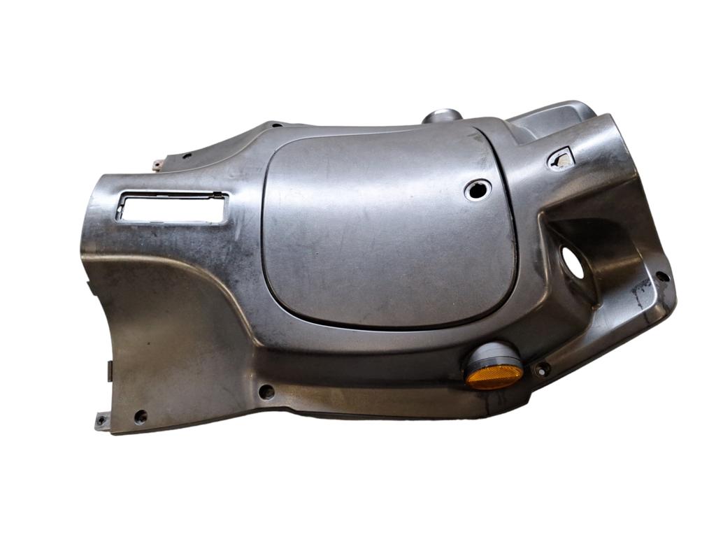 Beenschild origineel Peugeot tweet kap, Fietsen en Brommers, Brommeronderdelen | Scooters, Gebruikt, Ophalen of Verzenden, Peugeot