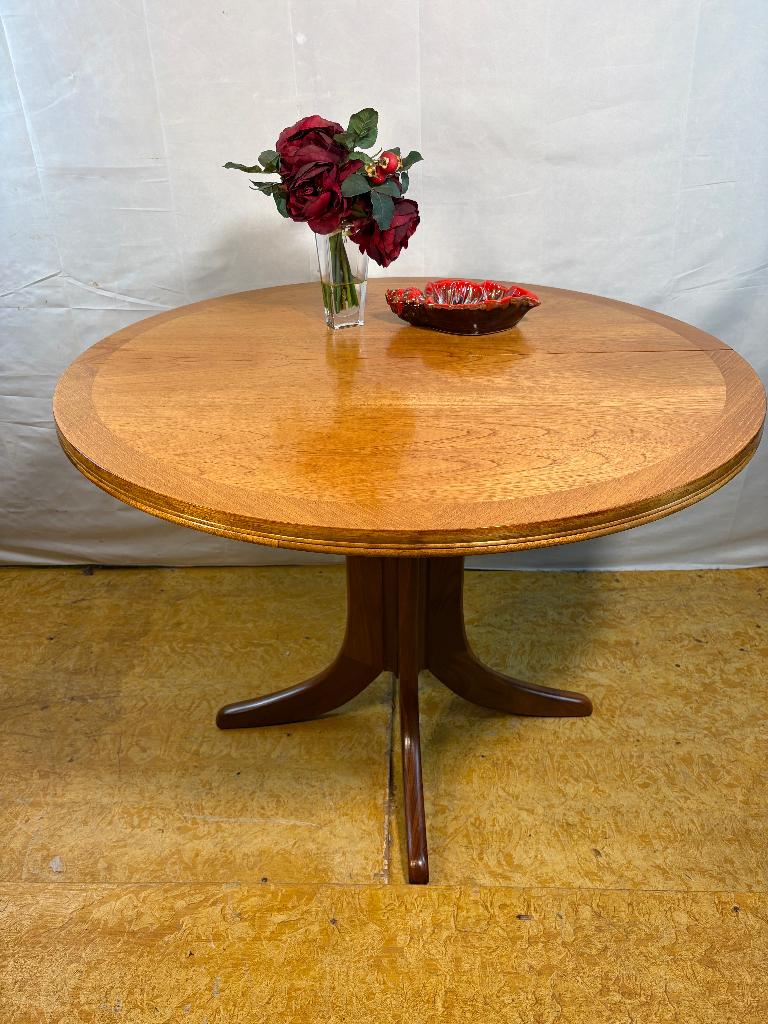 Gratis bezorging! Mid-Century Retro Vintage Teak Ronde Tafel, Gebruikt, Parker Knoll, 100 tot 150 cm, Vijf personen of meer