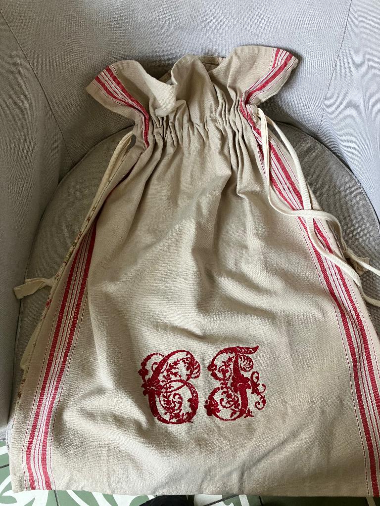 Oud linnengoed; waszak Le comptoir de familie, Ophalen of Verzenden