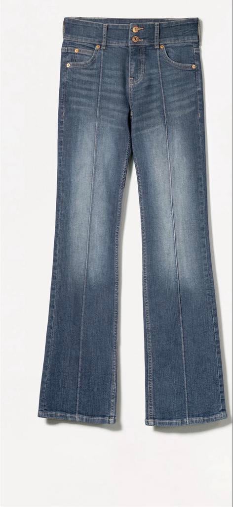 Bershka bootcut jeans lage taille, Ophalen of Verzenden, Zo goed als nieuw, Blauw, W27 (confectie 34) of kleiner