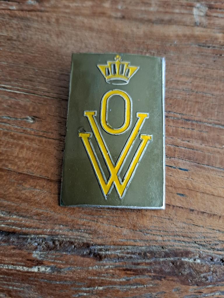 OVW emaille Nederlands Indie WOII EMBLEEM, Ophalen of Verzenden