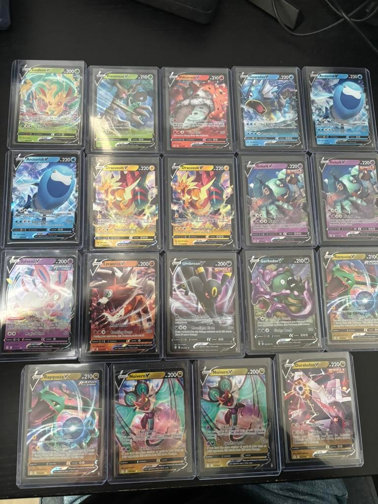 Pokémon Kaarten / 203 Evolving Skies, Ophalen of Verzenden, Zo goed als nieuw