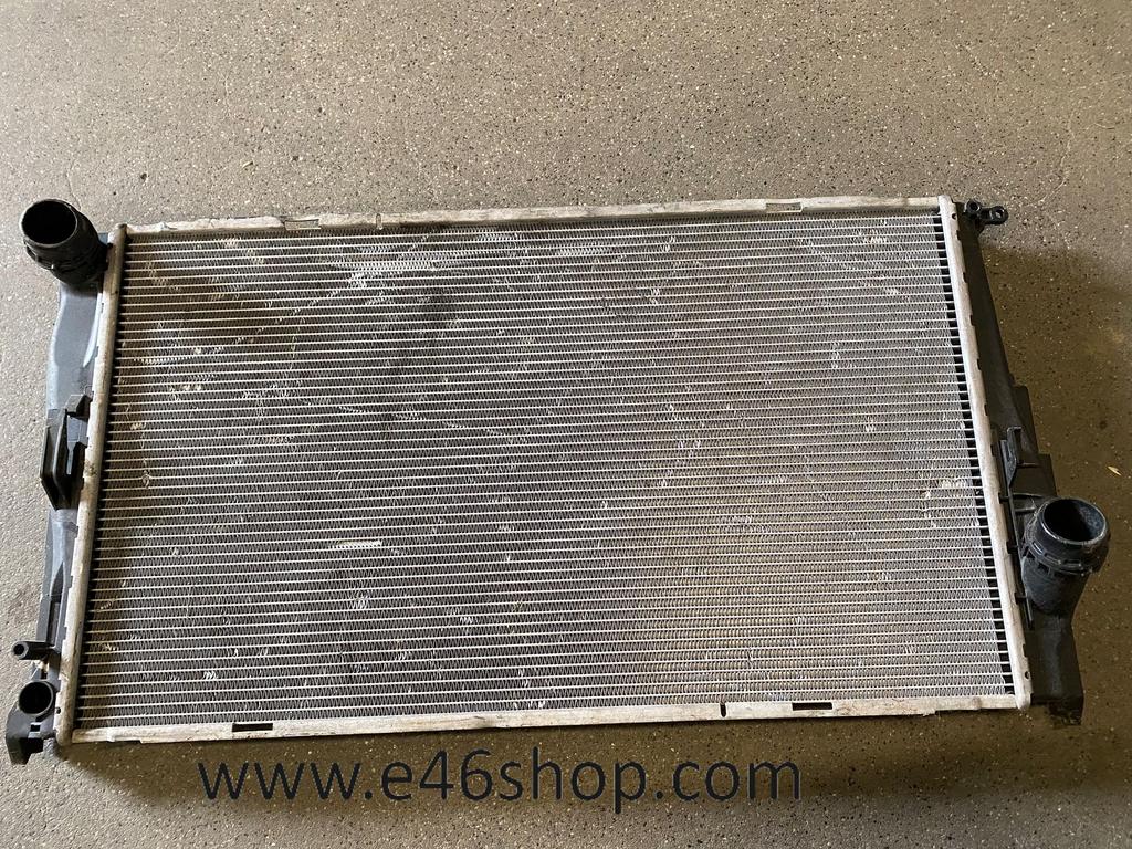 BMW E90 E91 RADIATEUR N54 6 CILINDER BENZINE MOTOR, Gebruikt, -, -, Ophalen of Verzenden