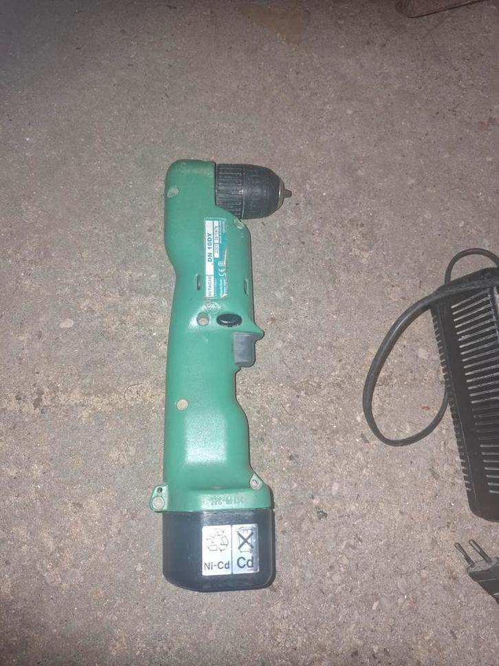Gebruikte Hitachi Haakse Boormachine DN 10DY met oplader, Doe-het-zelf en Verbouw, Gereedschap | Boormachines, Gebruikt, Boormachine