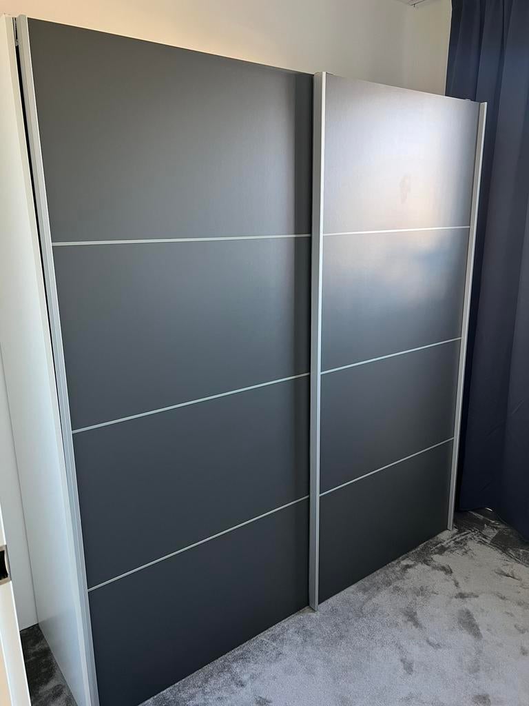 Kledingkast gratis, Ophalen, 200 cm of meer, 150 tot 200 cm, Zo goed als nieuw