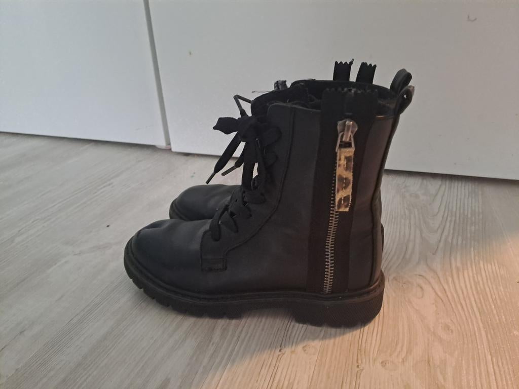 Mt 31 kistjes zwart/tijger, Gebruikt, Meisje, Ophalen of Verzenden, Laarzen