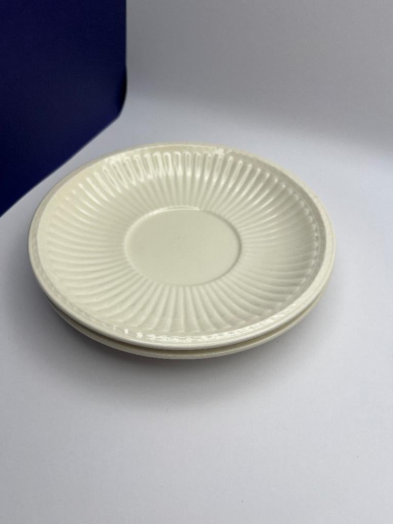 Wedgwood EDME - 2 schoteltjes 16 cm, Huis en Inrichting, Ophalen, Gebruikt, Wedgwood, Kop(pen) en/of Schotel(s)